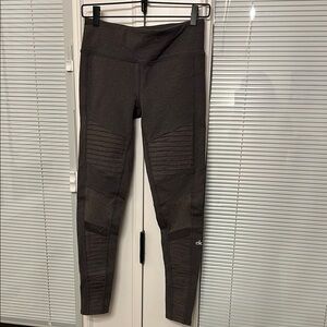 Alo Yoga Charcoal Leggings